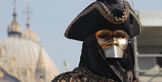 carnival-venice-ballo-doge-events-dances-parades-venetian-masks