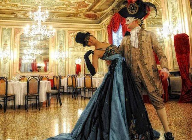 carnival-venice-ballo-doge-events-dances-parades-venetian-masks