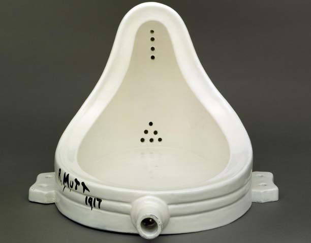 bidet-urinal-art-duchamp-Christopher-Des-Rosiers