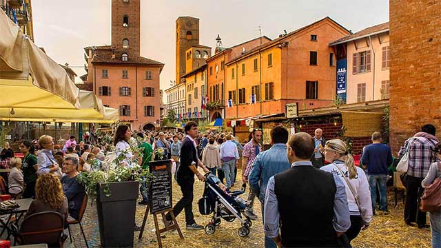 Italian-Festivals-Celebrating-Art-Form-Arezzo-Joust-Giostra