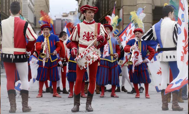 Italian-Festivals-Celebrating-Art-Form-Arezzo-Joust-Giostra