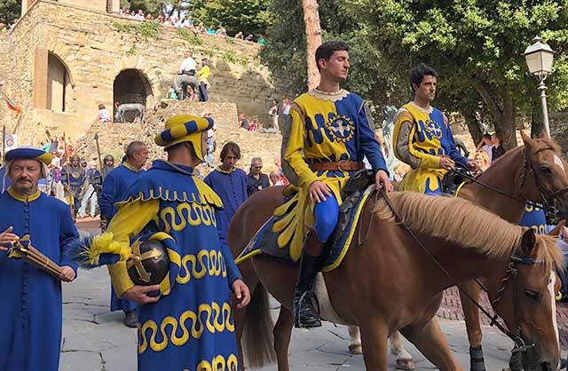Italian-Festivals-Celebrating-Art-Form-Arezzo-Joust-Giostra