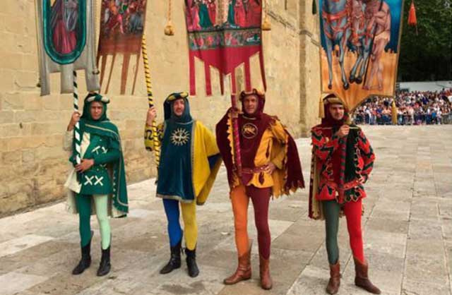 Italian-Festivals-Celebrating-Art-Form-Arezzo-Joust-Giostra