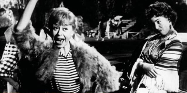 nights-cabiria-federico-fellini-Italian-Film-Neorealism