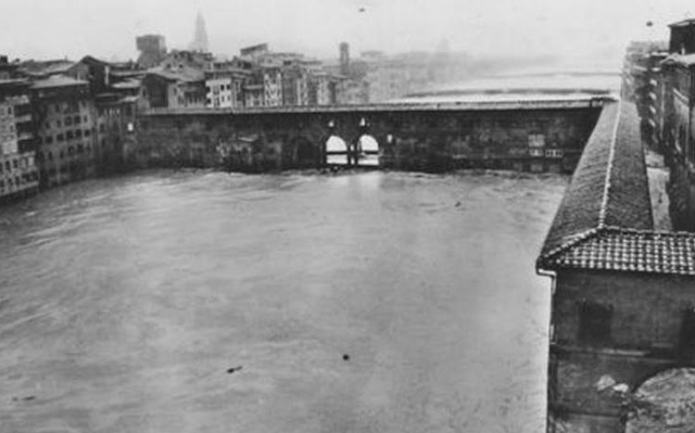ponte-vecchio-florence-famous-bridge